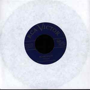 The Three Suns And Larry Green - Petite Waltz / Jet FLAC
