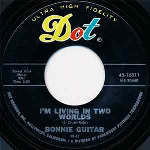 Bonnie Guitar - I'm Living In Two Worlds FLAC