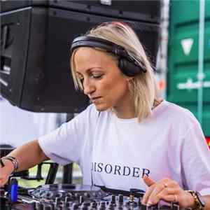 Laura Jones - Rotterdam Outdoor 12/9/2015 FLAC