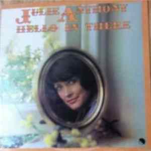 Julie Anthony - Hello In There FLAC