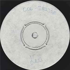 Leo Luoto - Hynttyyt Yhteen / Pikku Saara FLAC
